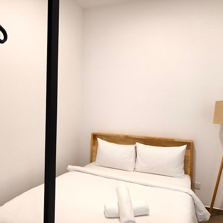 Mossaz Suites Empire City By Starwood 페탈링자야 외부 사진