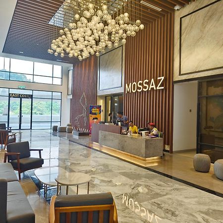 Mossaz Suites Empire City By Starwood 페탈링자야 외부 사진