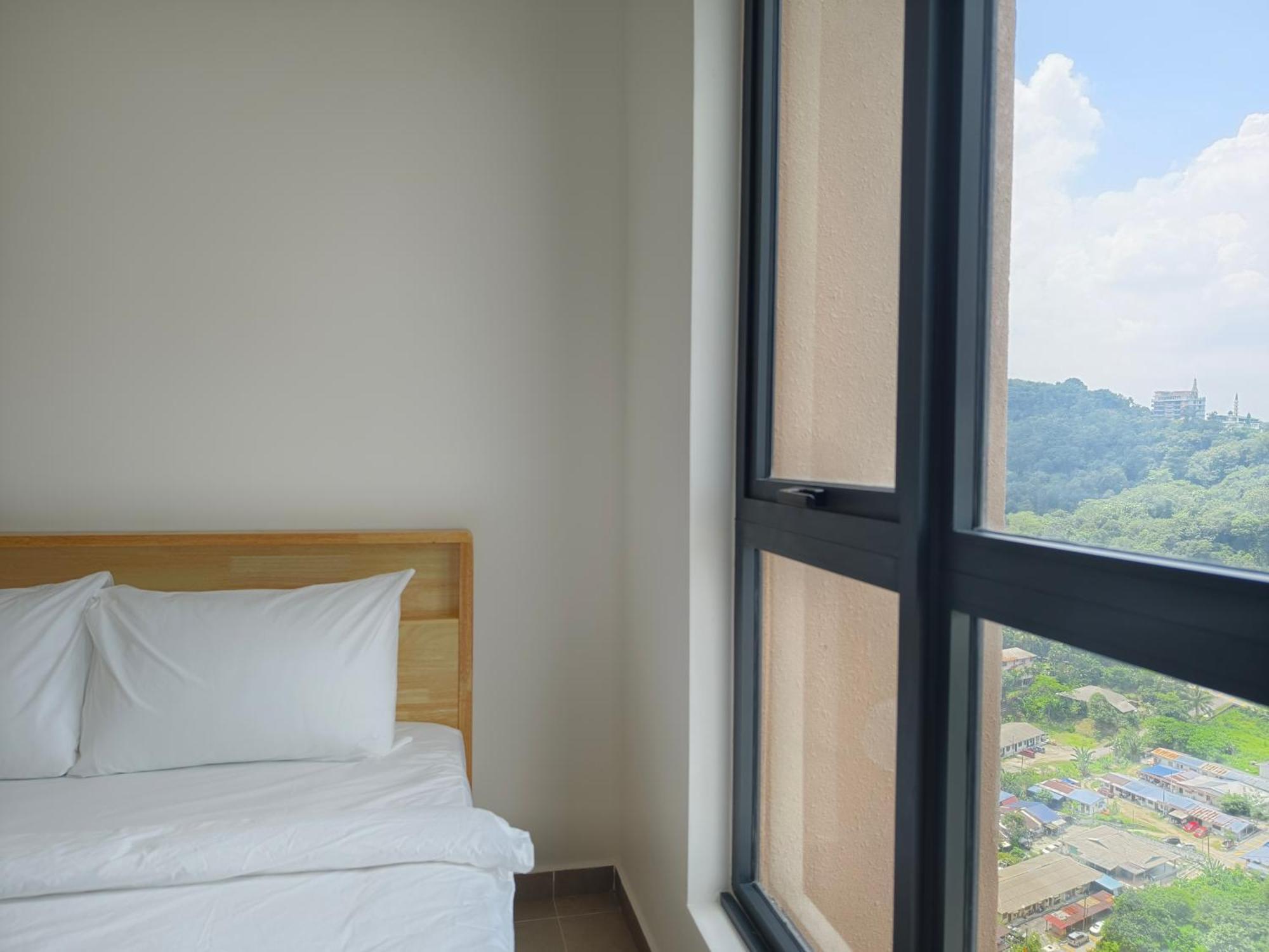 Mossaz Suites Empire City By Starwood 페탈링자야 외부 사진
